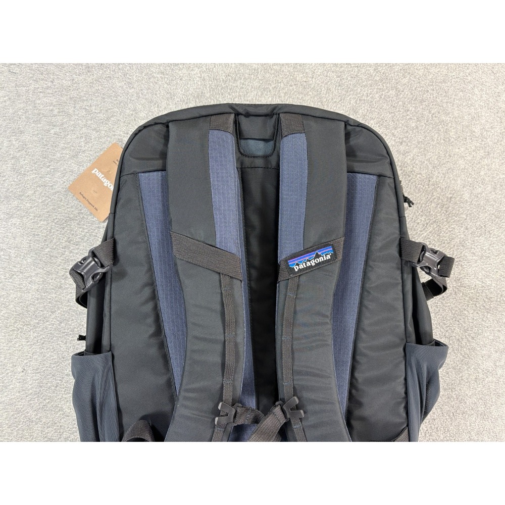 NWT Patagonia Refugio Daypack 26L‎ Backpack (Smolder Blue) - Picture 8 of 16
